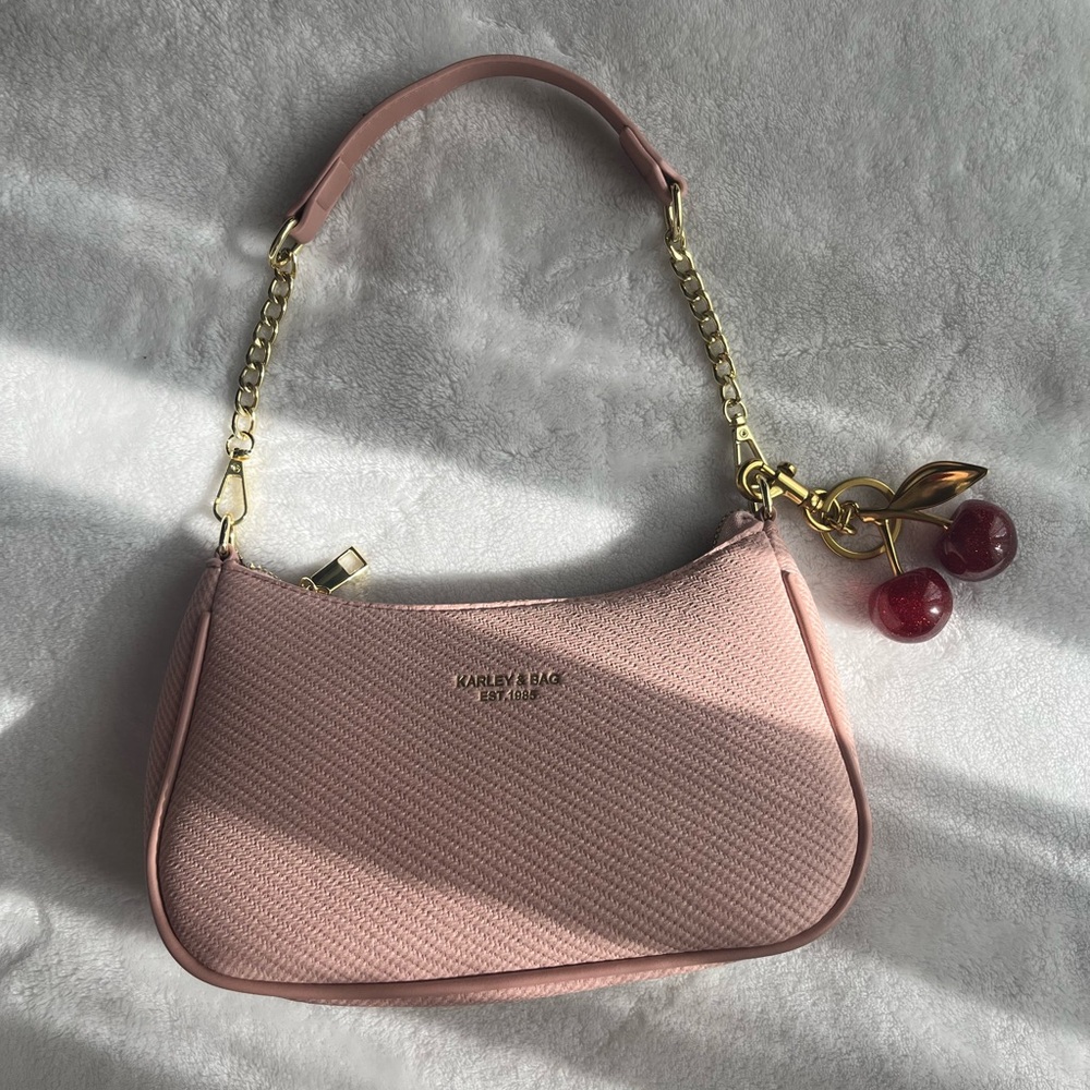 [SOLD] 💌 pink shoulder bag with cherry charm